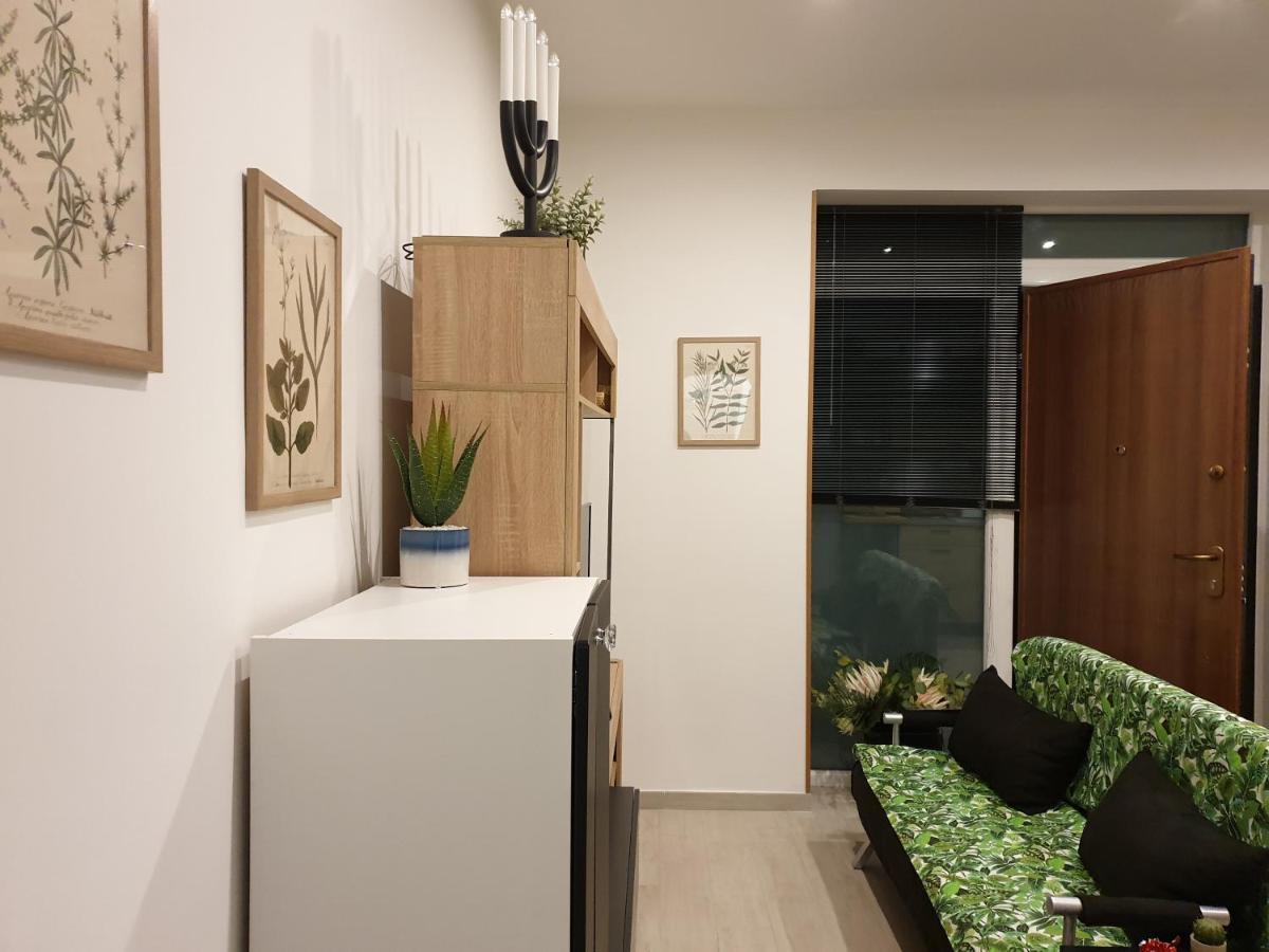 Officinale Rome Apartment, Pineta Sacchetti Exterior foto