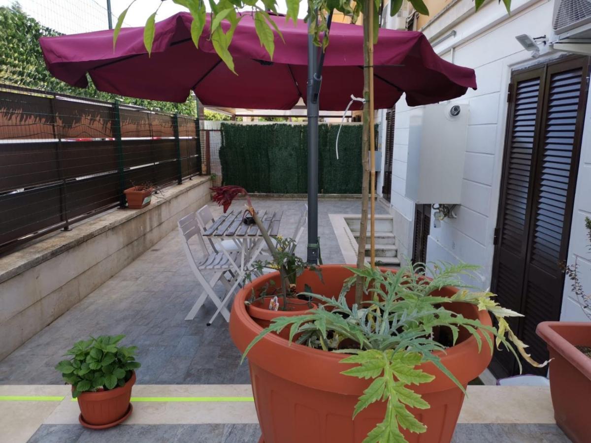 Officinale Rome Apartment, Pineta Sacchetti Exterior foto